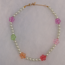 Load image into Gallery viewer, Flower Power Necklace
