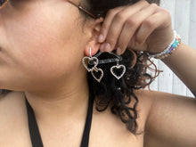 Load image into Gallery viewer, Bichota Earrings
